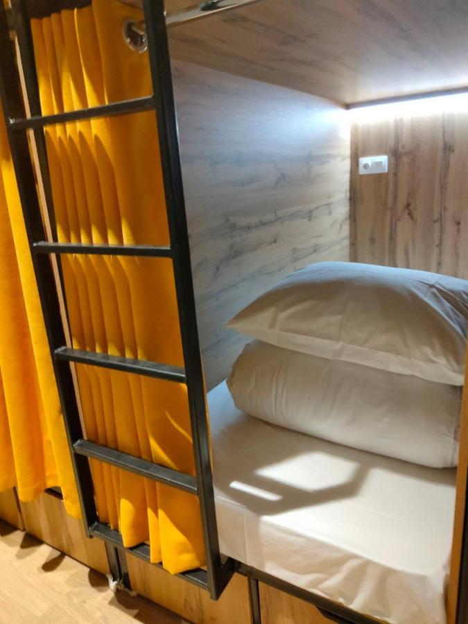 Hostel Bro Astana Екстер'єр фото
