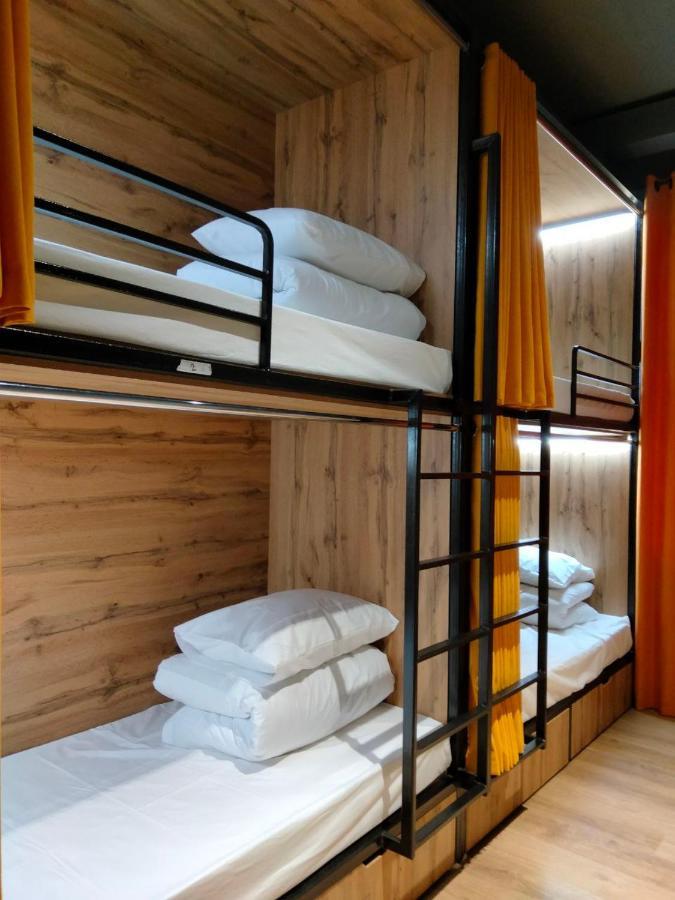 Hostel Bro Astana Екстер'єр фото